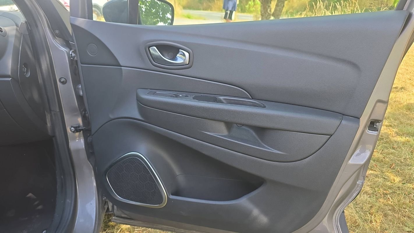 Renault Captur - Photo 22