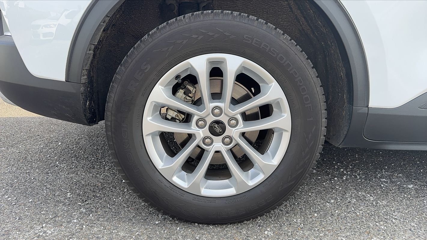 Ford Kuga - Photo 16