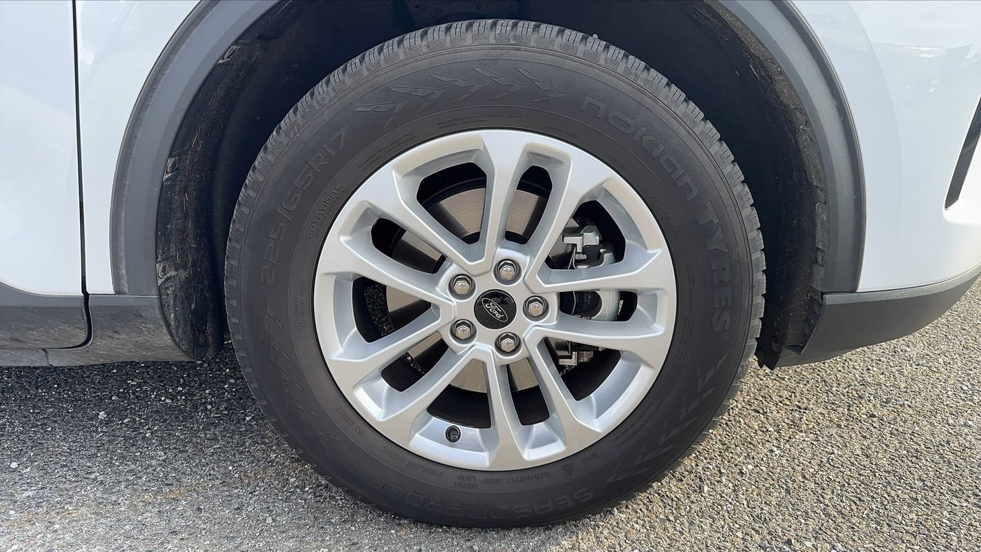 Ford Kuga - Photo 17