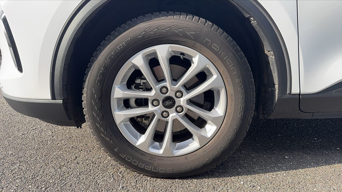 Ford Kuga - Photo 18