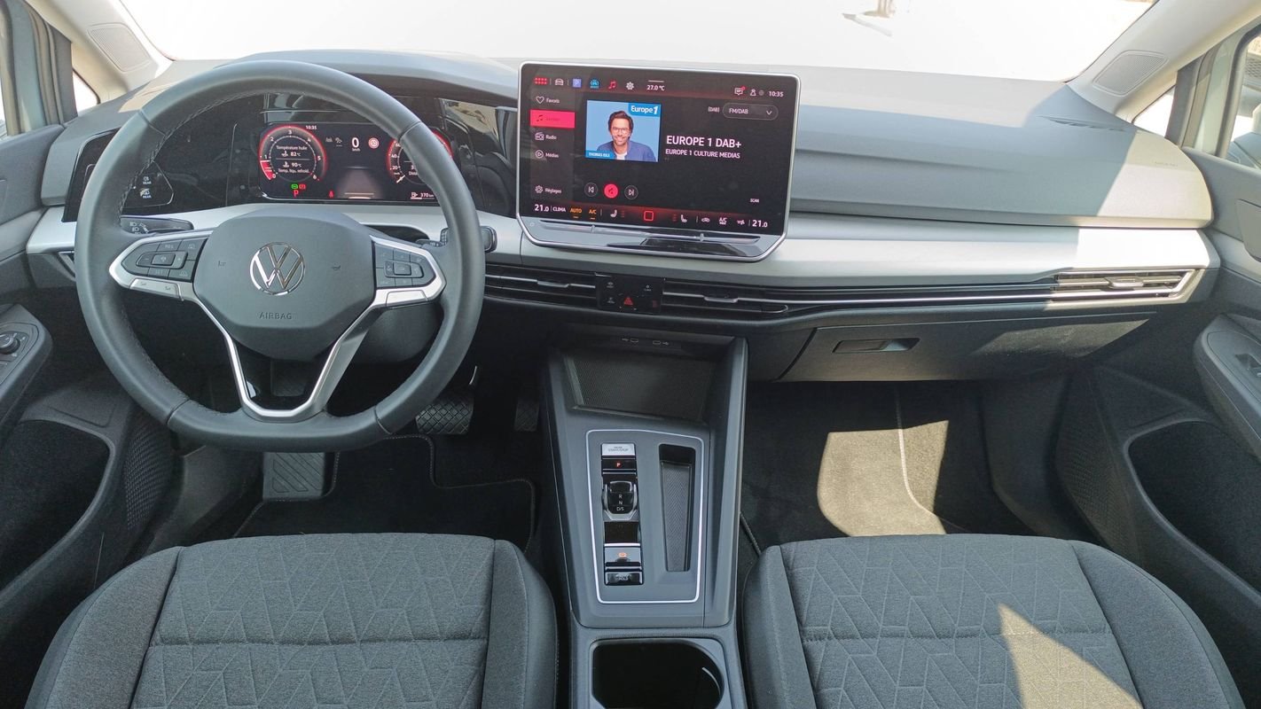 Volkswagen Golf - Photo 11