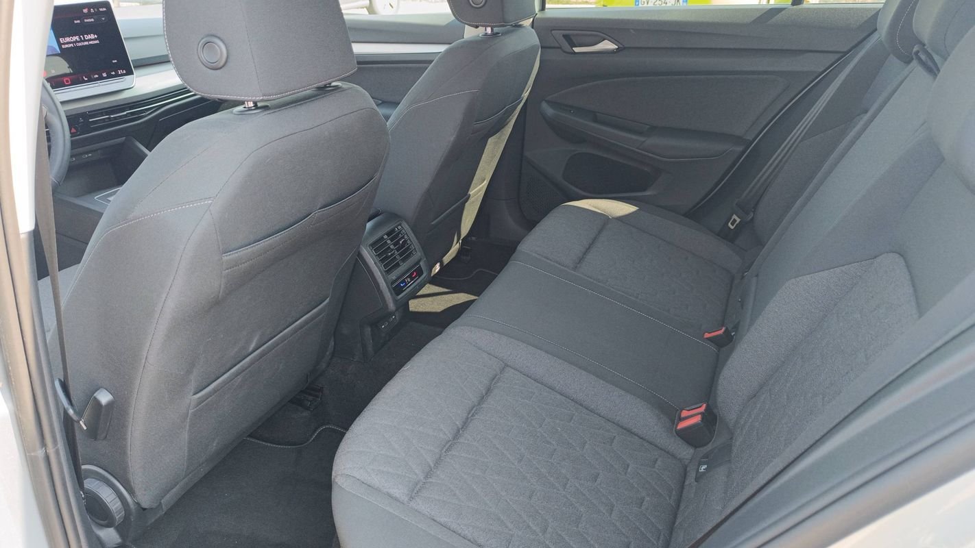 Volkswagen Golf - Photo 9
