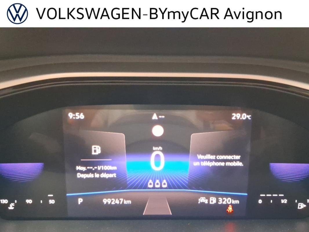 Volkswagen T-Roc - Photo 12
