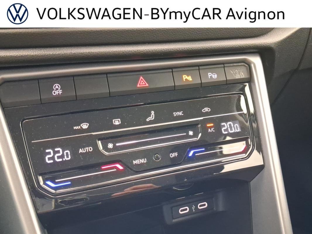 Volkswagen T-Roc - Photo 22
