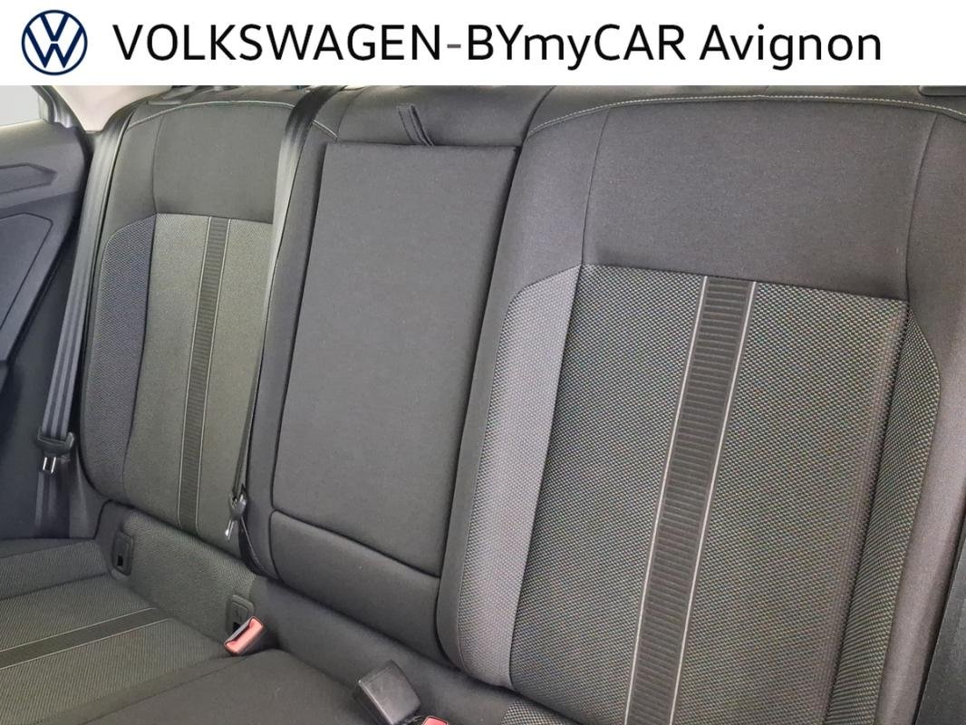 Volkswagen T-Roc - Photo 32