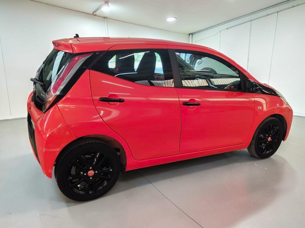 Toyota Aygo - Photo 7
