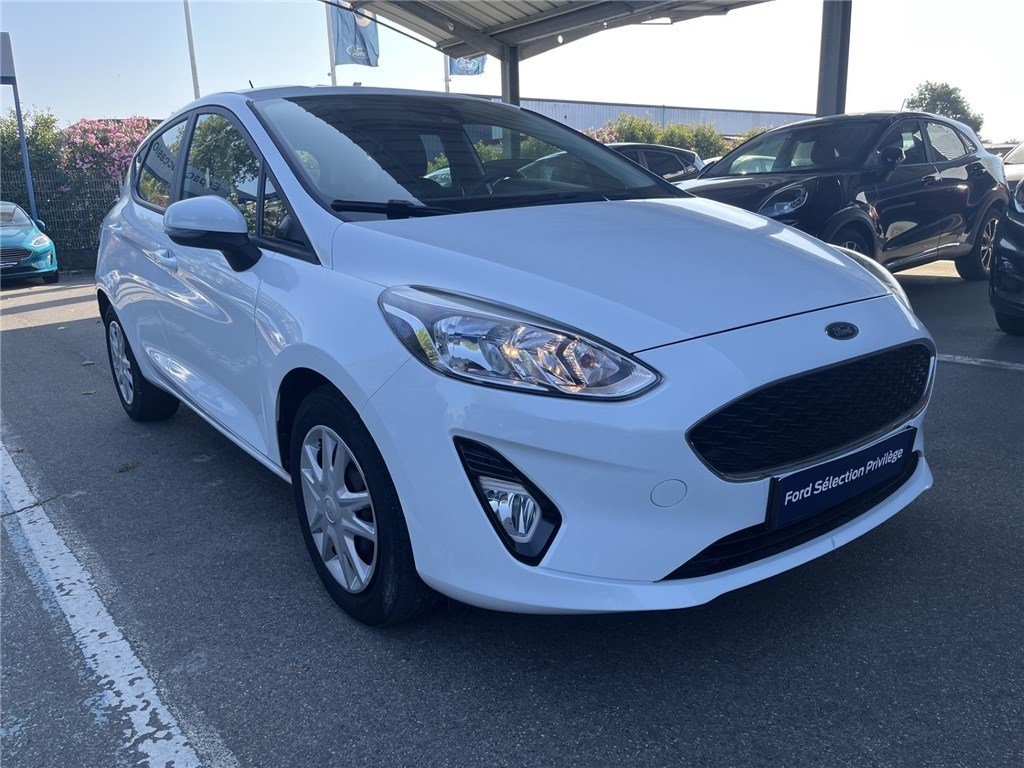 Ford Fiesta - Photo 4