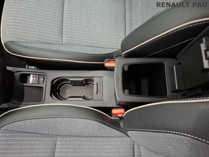 Renault Clio - Photo 24