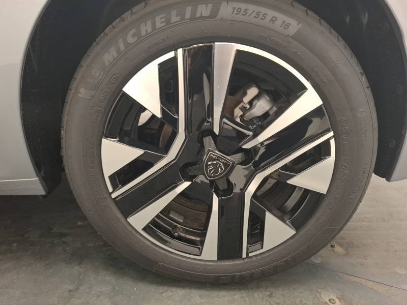 Peugeot 208 - Photo 13