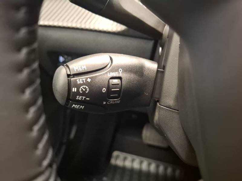 Peugeot 208 - Photo 23