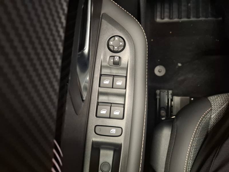 Peugeot 208 - Photo 25