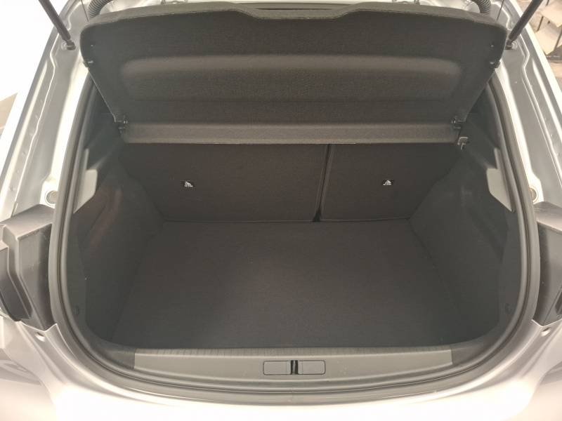 Peugeot 208 - Photo 9