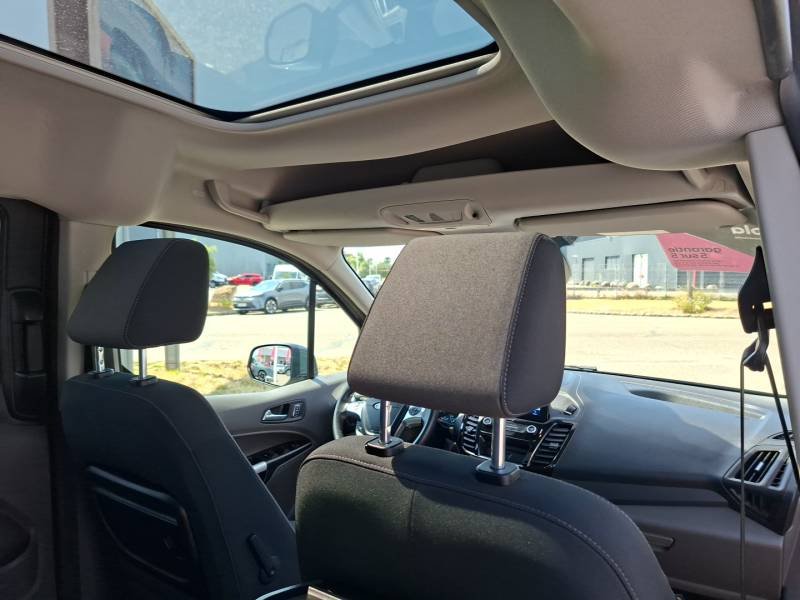 Ford Tourneo - Photo 15