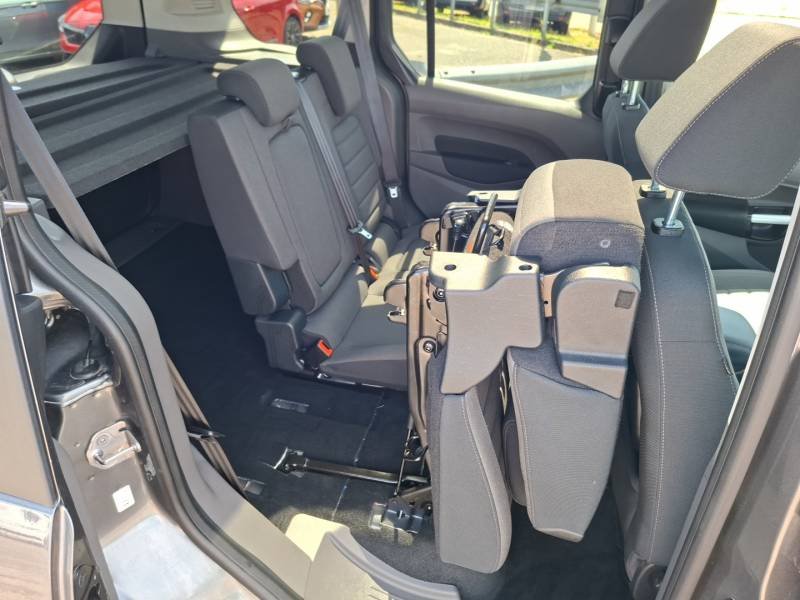 Ford Tourneo - Photo 23