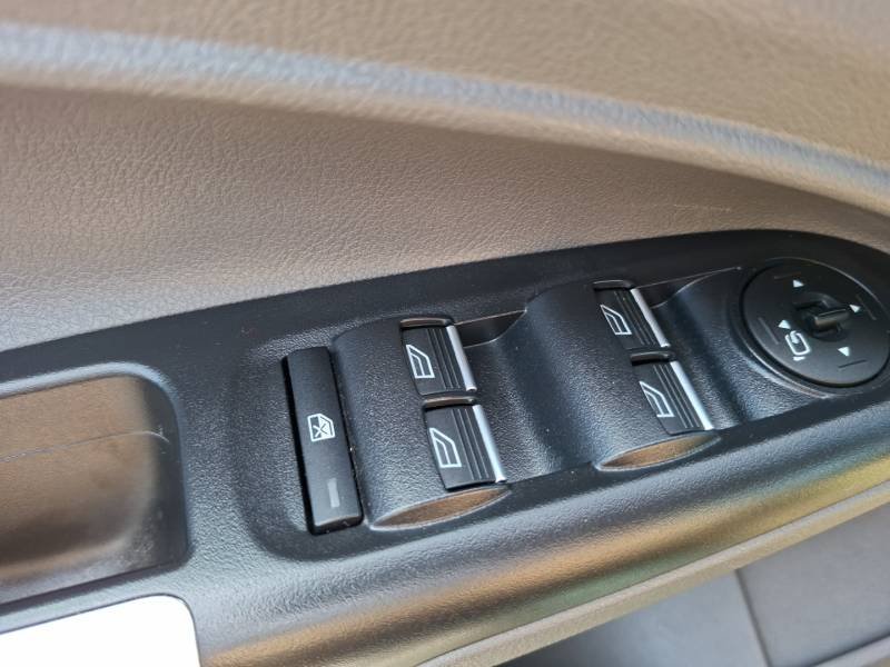 Ford Tourneo - Photo 27