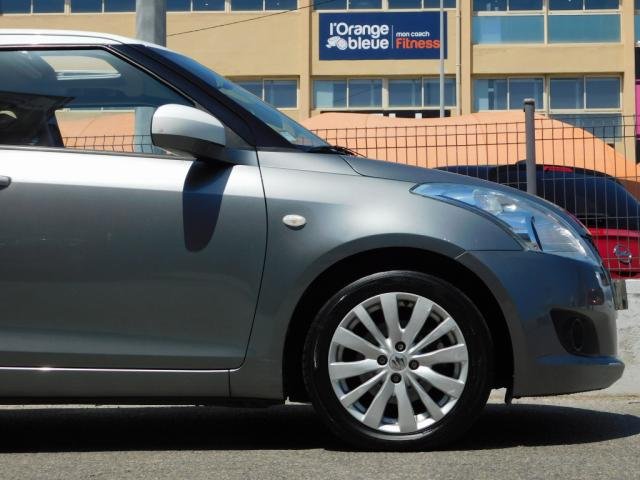 Suzuki Swift - Photo 4