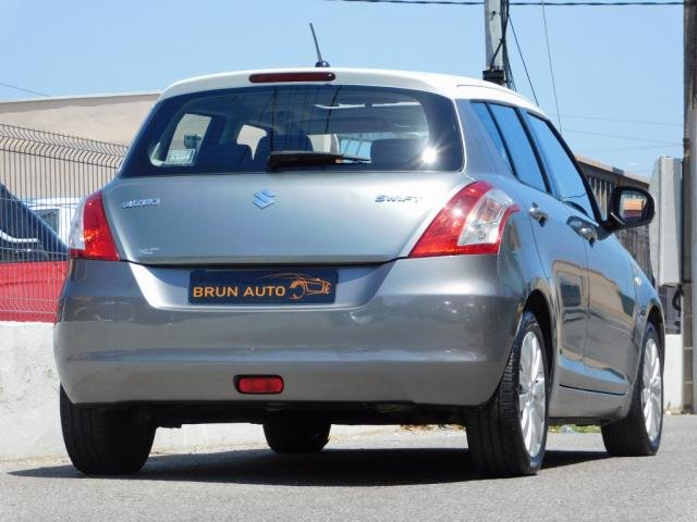 Suzuki Swift - Photo 6