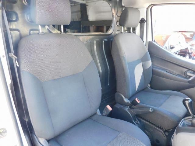 Nissan NV200 - Photo 18