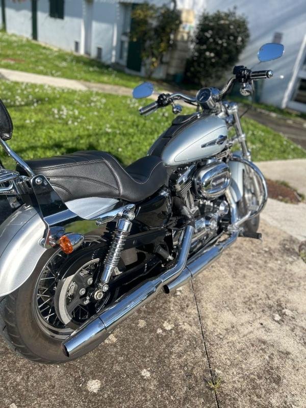 Harley Davidson Sportster Custom - Photo 4