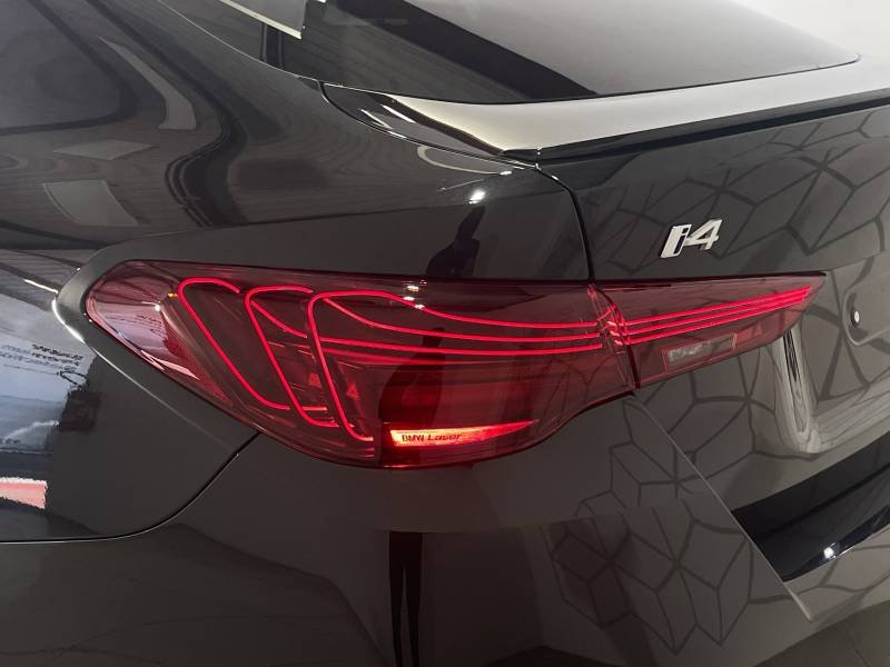 BMW i4 - Photo 17