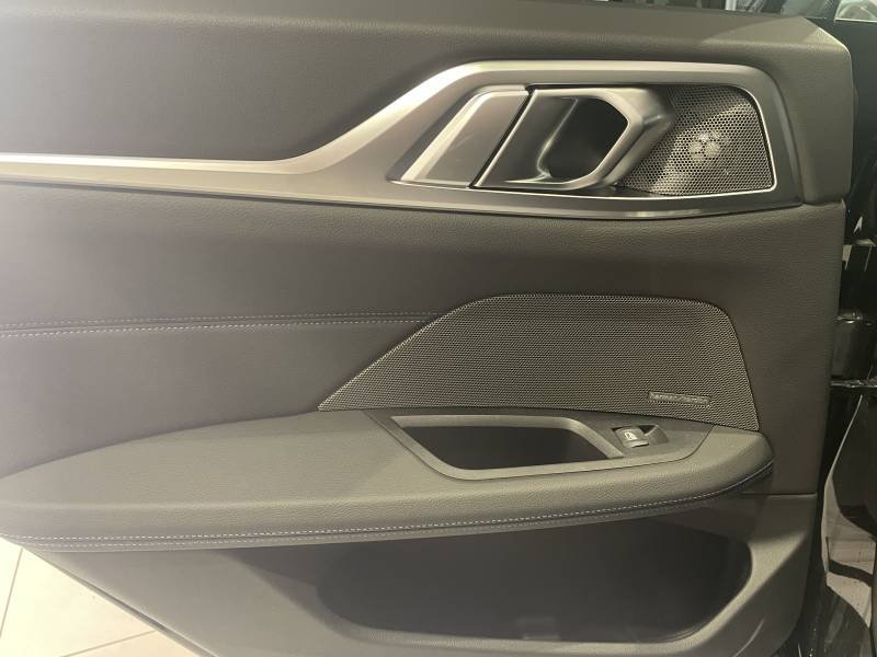 BMW i4 - Photo 28