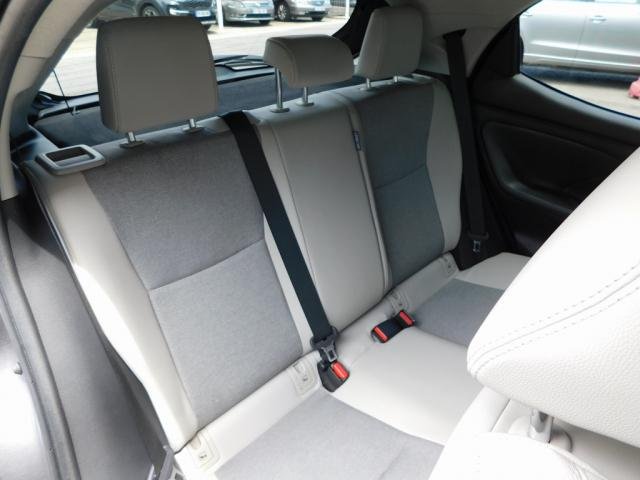 Toyota Yaris - Photo 34