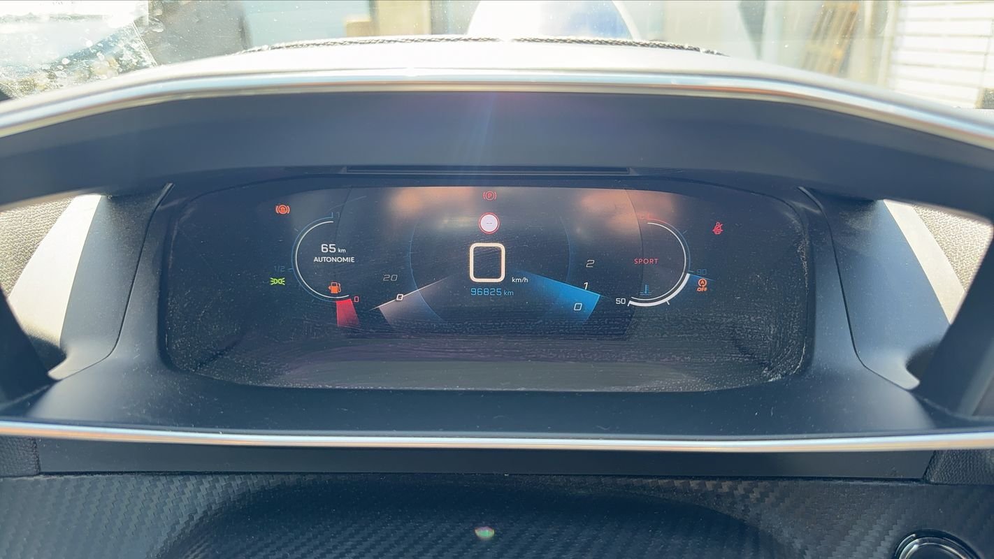 Peugeot 208 - Photo 12