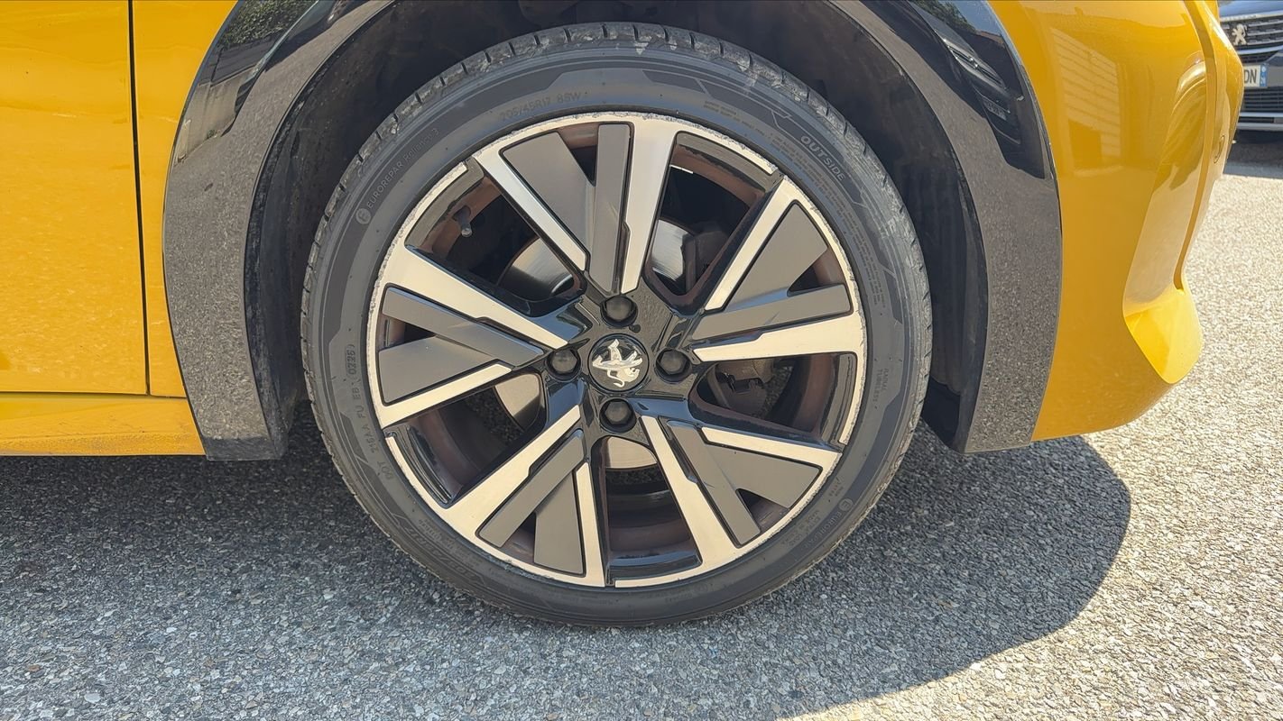 Peugeot 208 - Photo 17