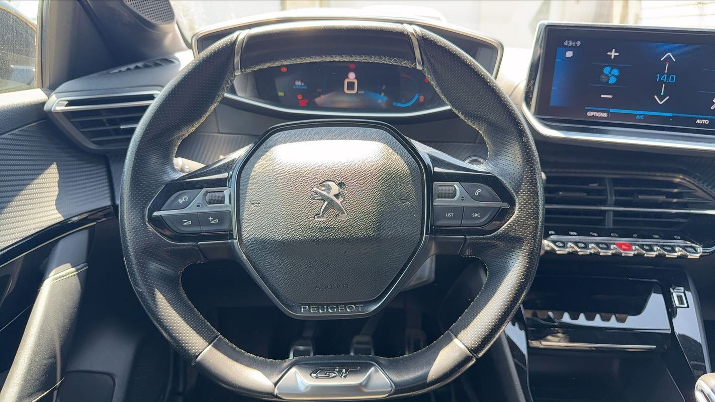 Peugeot 208 - Photo 23