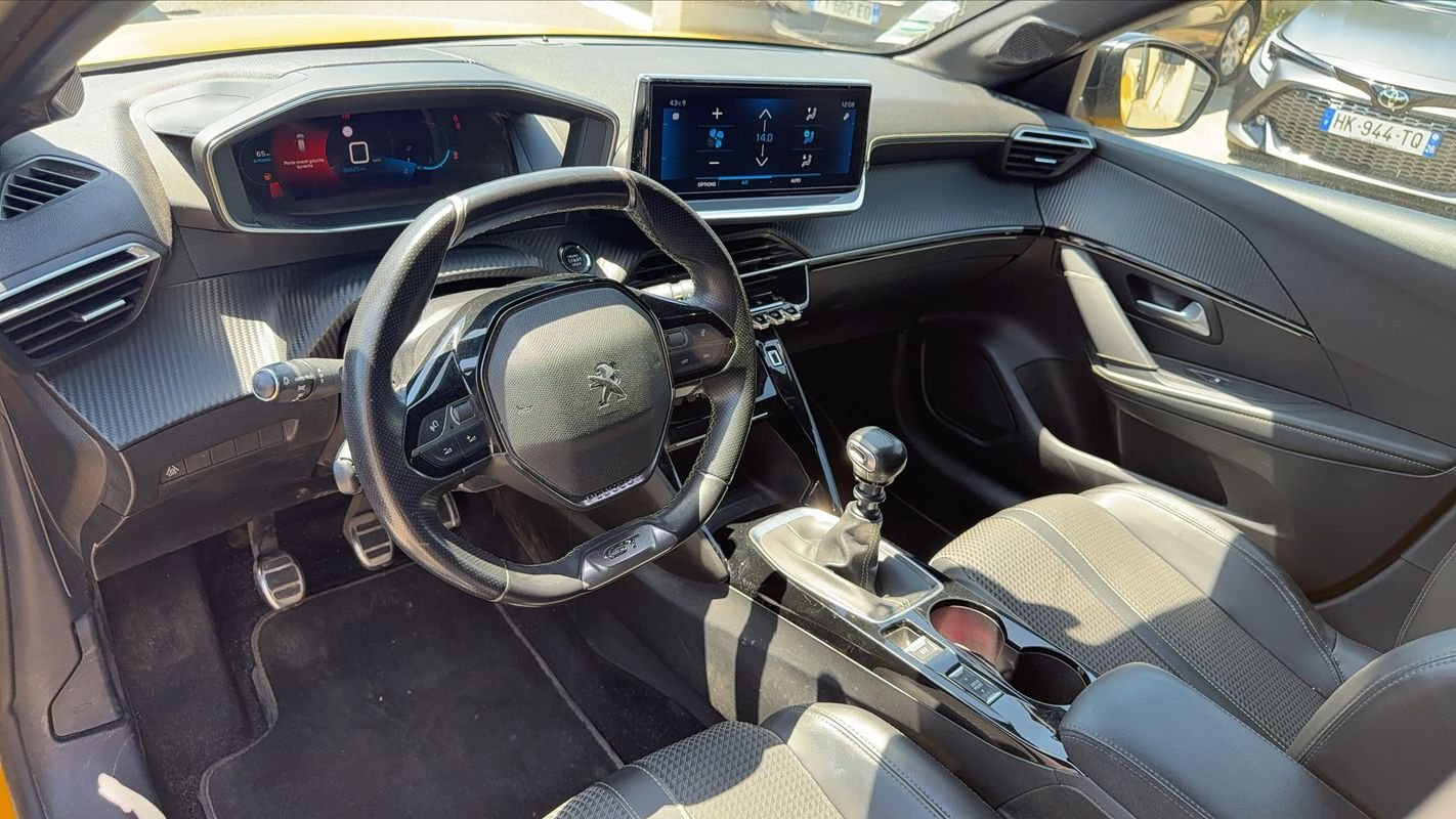 Peugeot 208 - Photo 8