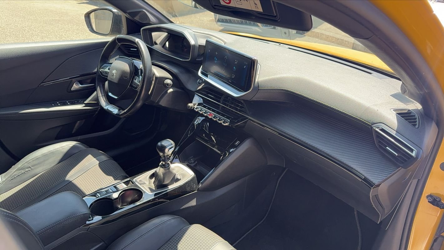 Peugeot 208 - Photo 10
