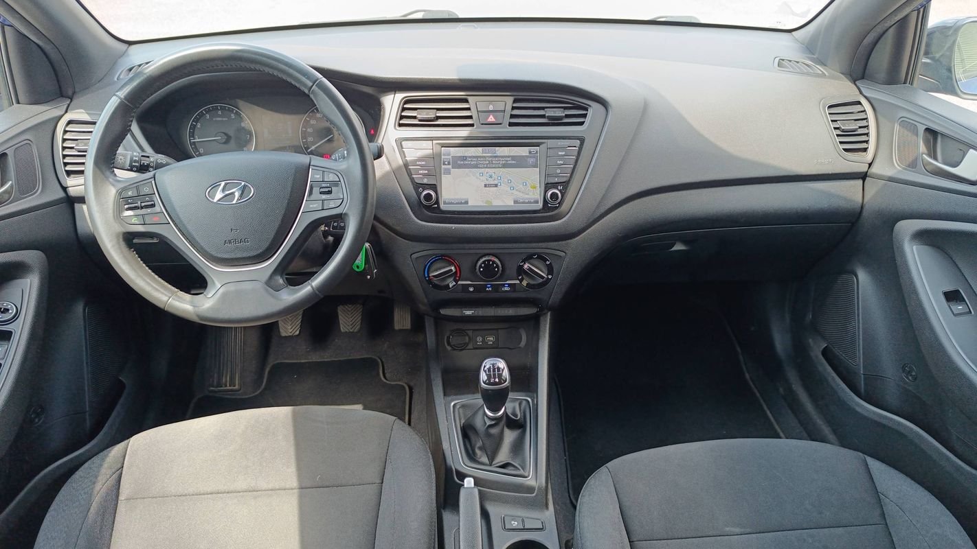 Hyundai i20 - Photo 11