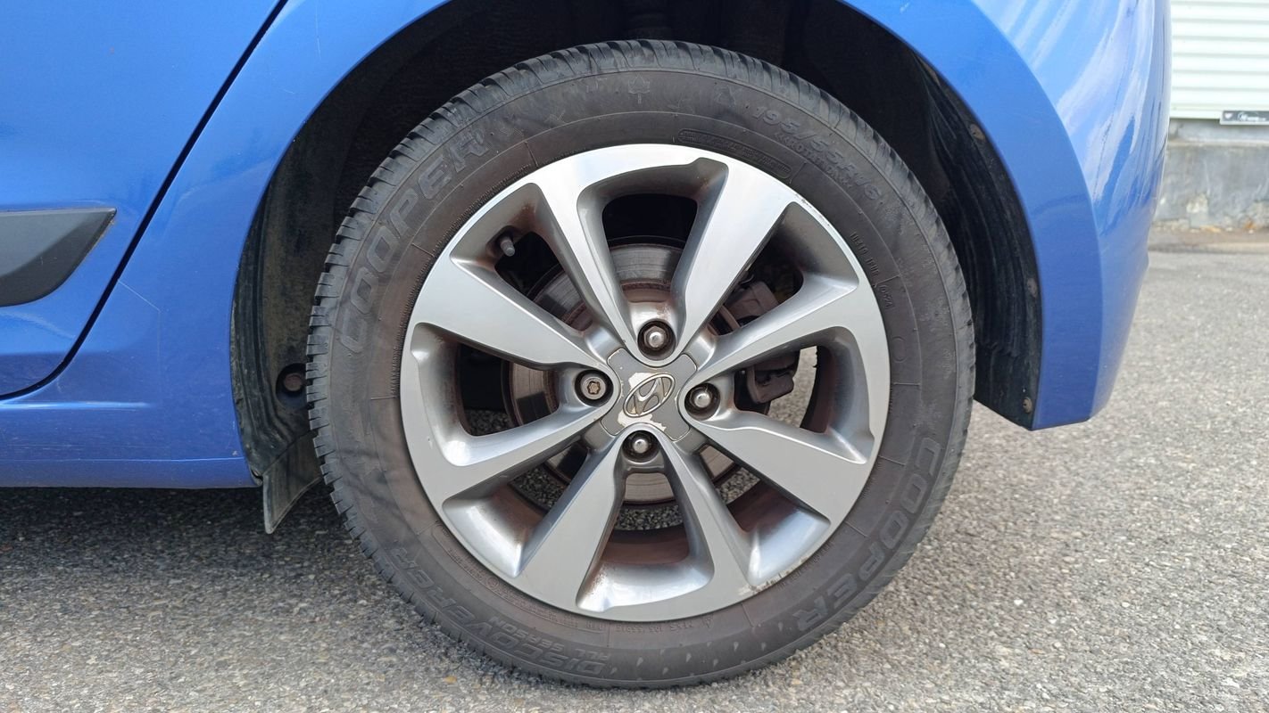Hyundai i20 - Photo 19