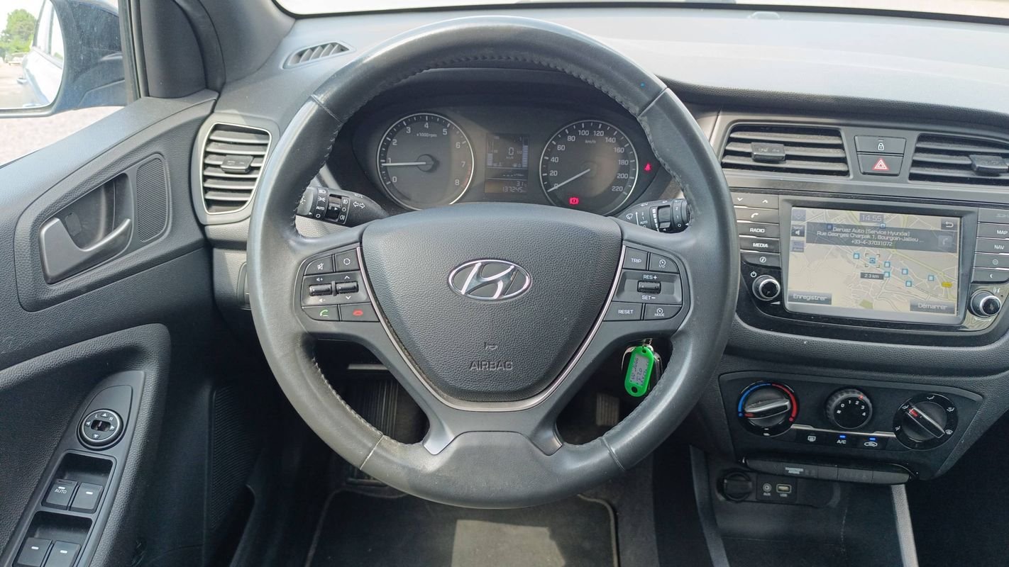 Hyundai i20 - Photo 22