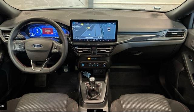 Ford Focus - Photo 6