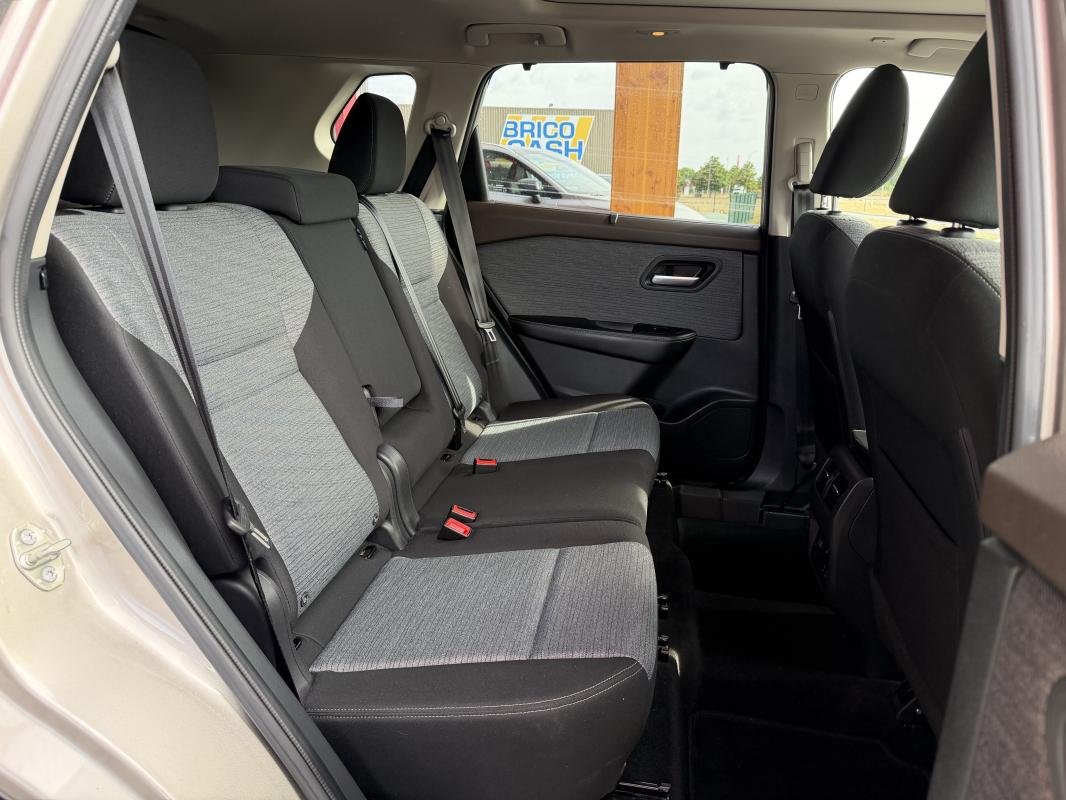 Nissan X-Trail - Photo 23