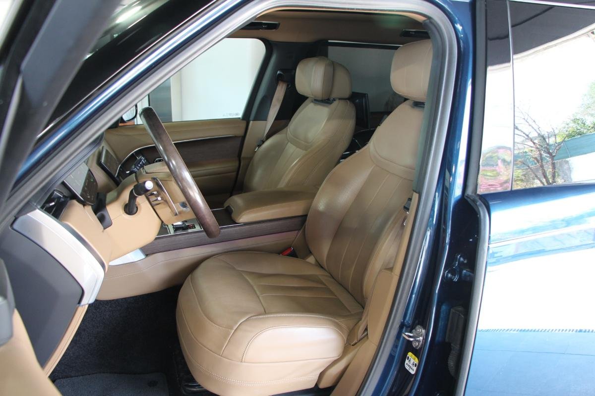 Land Rover Range Rover - Photo 8