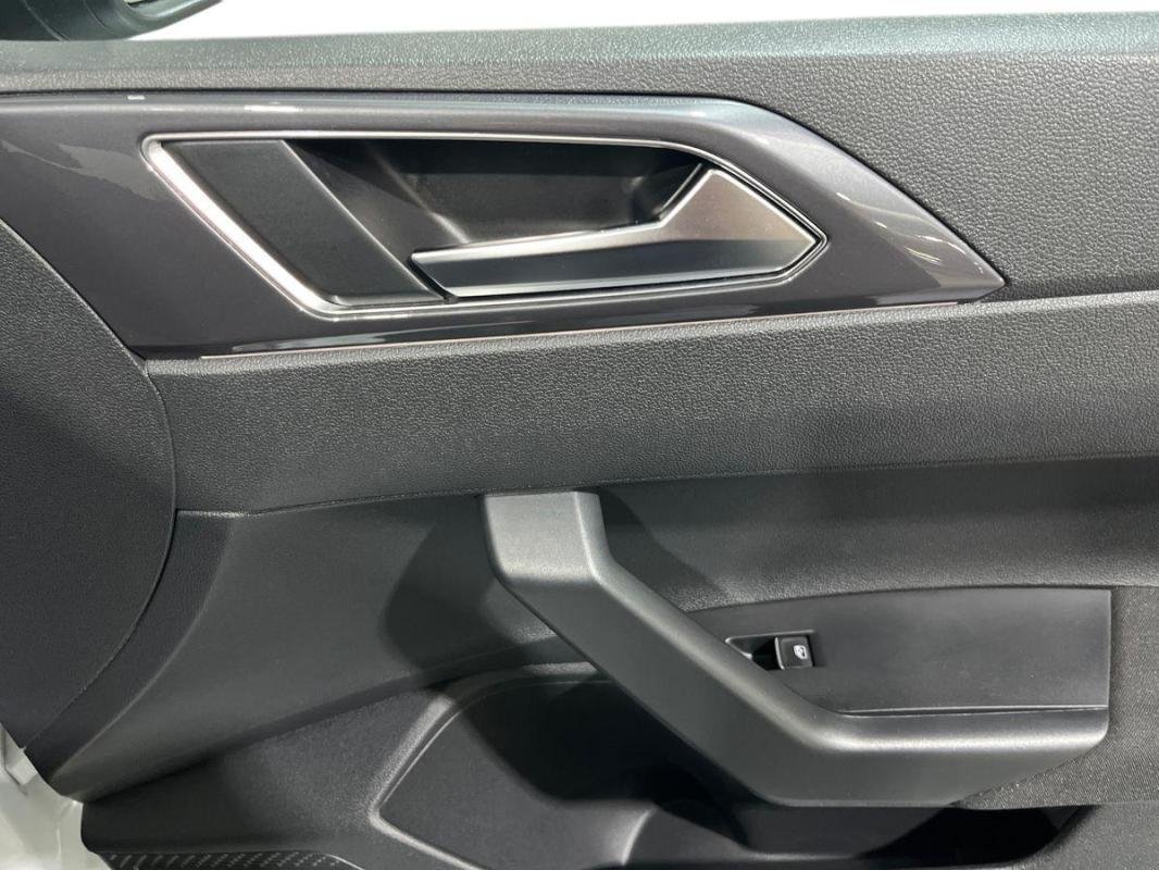Volkswagen Polo - Photo 15