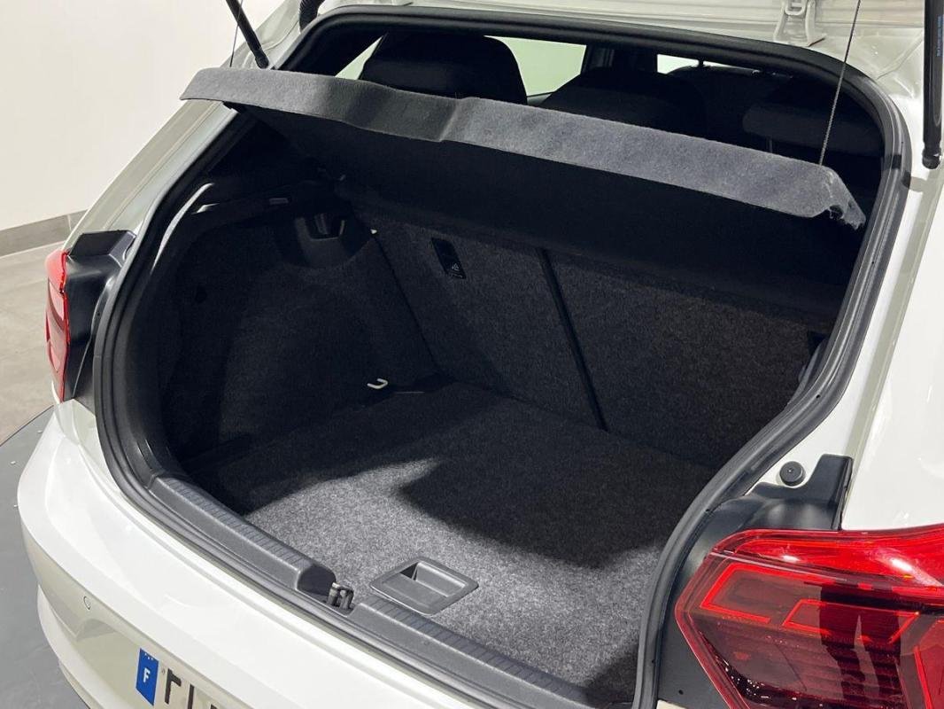 Volkswagen Polo - Photo 32