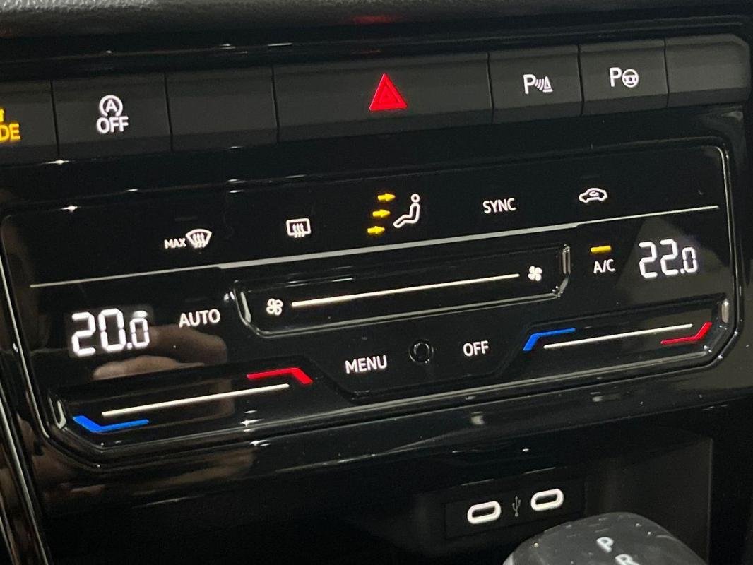 Volkswagen T-Roc - Photo 19