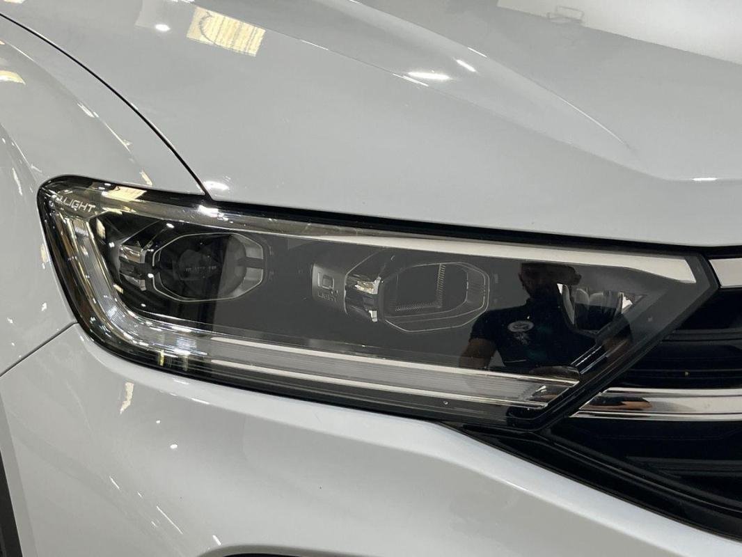Volkswagen T-Roc - Photo 25