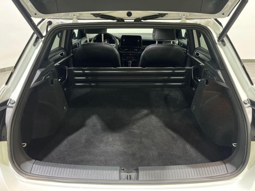 Volkswagen T-Roc - Photo 31