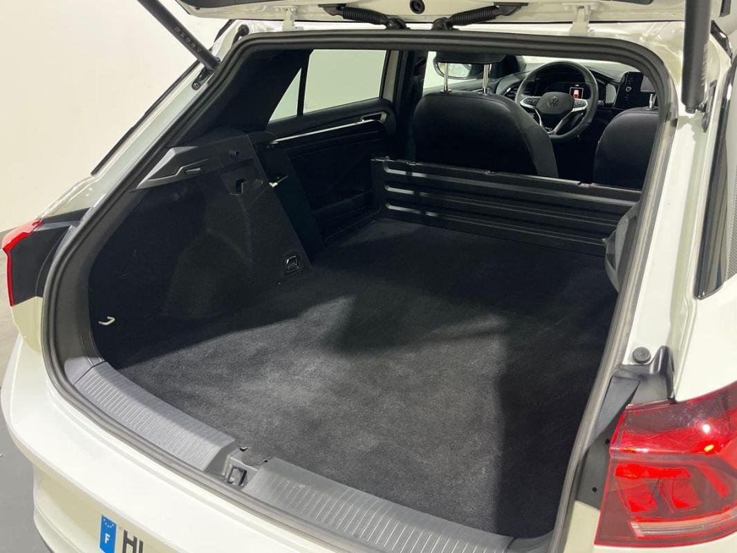 Volkswagen T-Roc - Photo 32