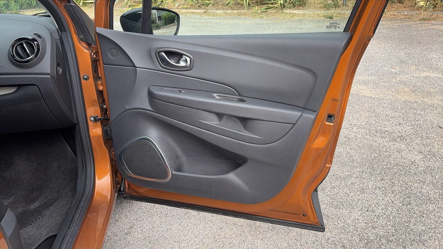 Renault Captur - Photo 22
