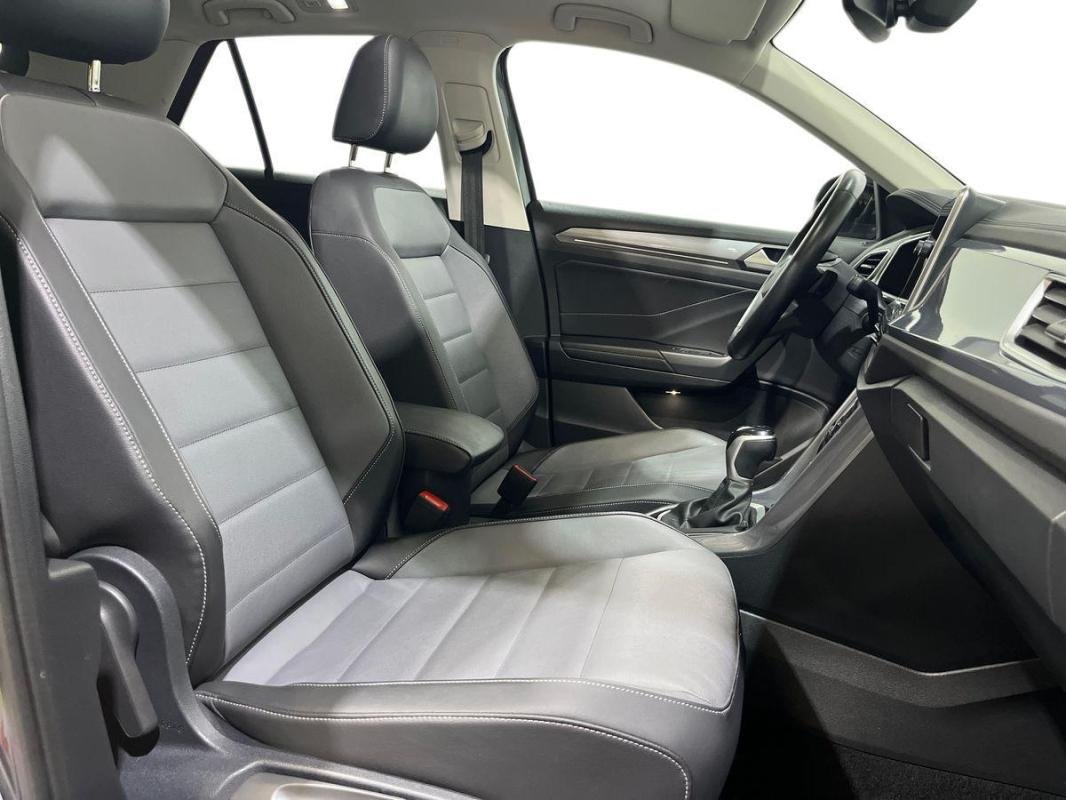 Volkswagen T-Roc - Photo 13