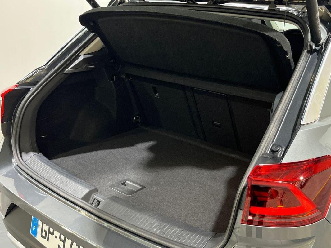 Volkswagen T-Roc - Photo 32