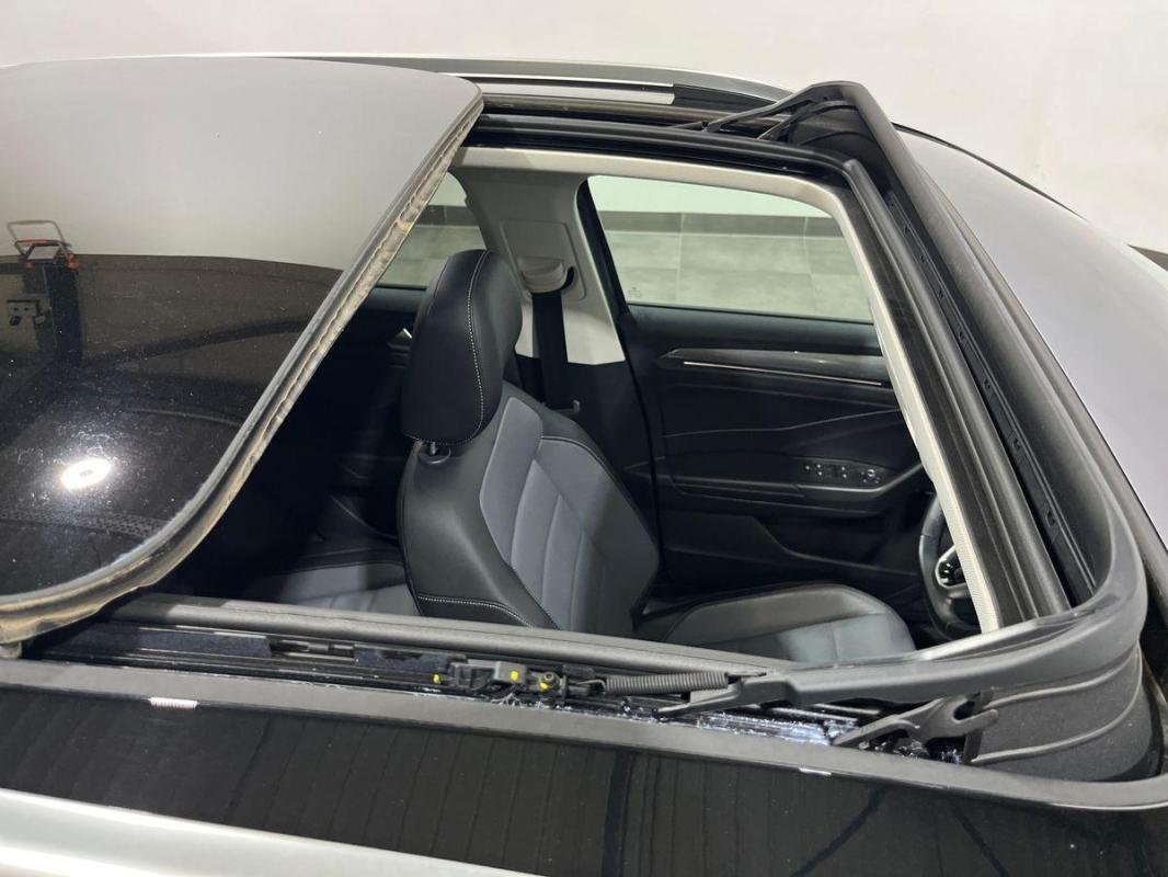 Volkswagen T-Roc - Photo 35