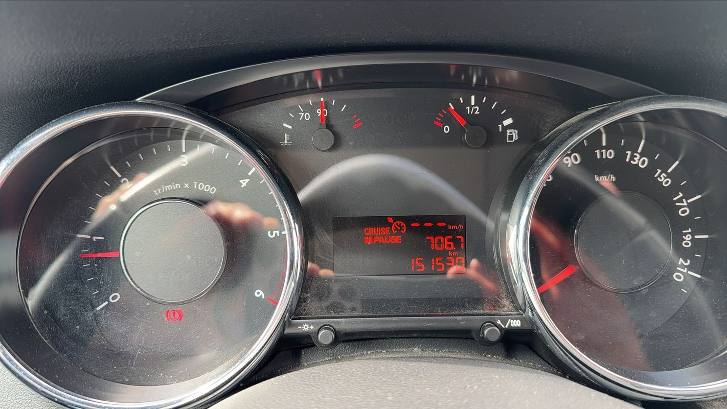 Peugeot 5008 - Photo 12