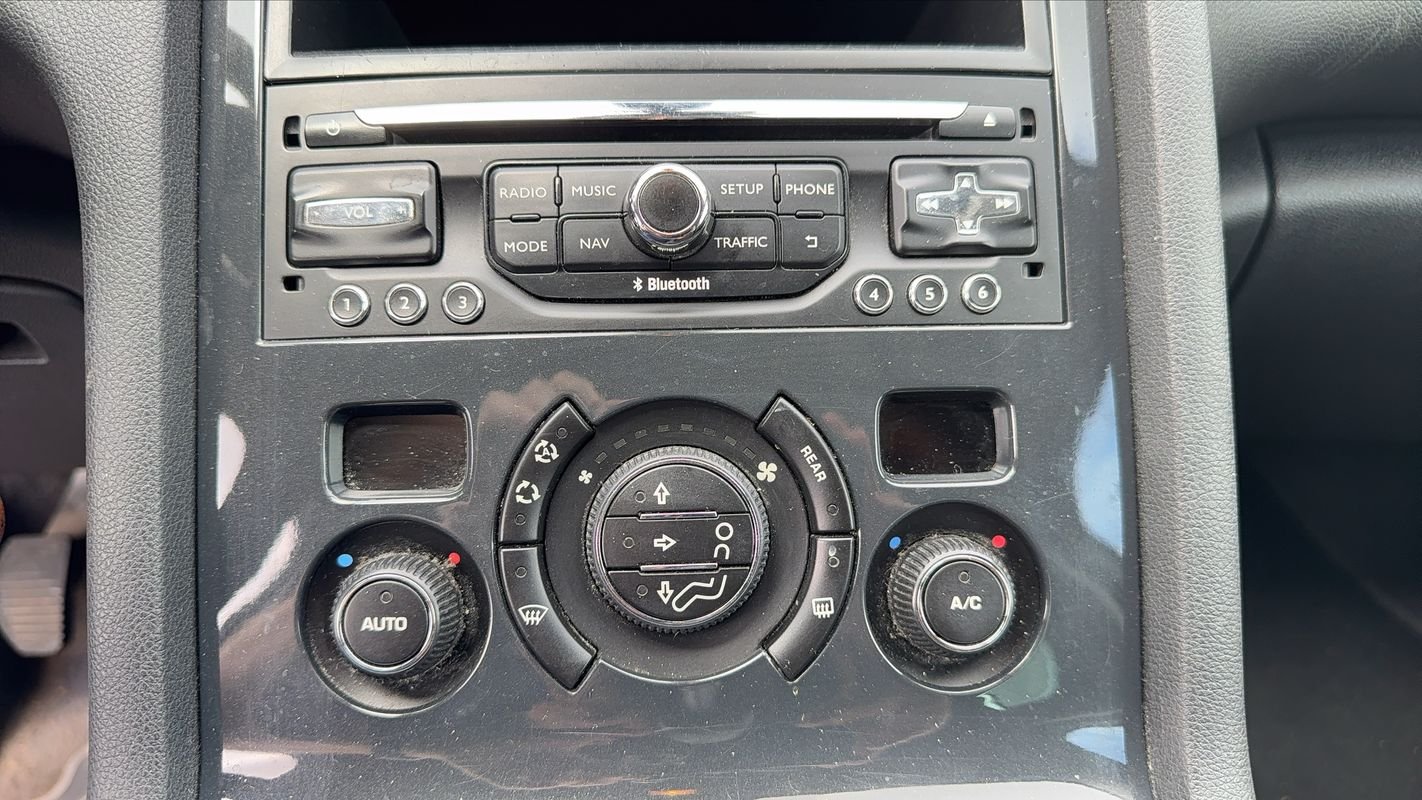 Peugeot 5008 - Photo 13