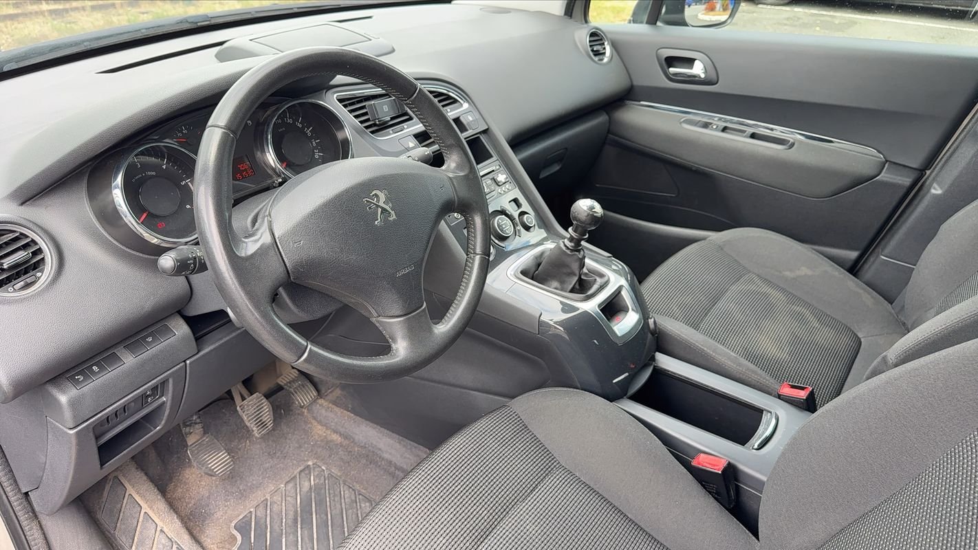Peugeot 5008 - Photo 8